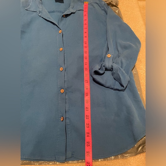 Drawstrings of Malibu made in the USA size L button down shirt. - Picture 3 of 8